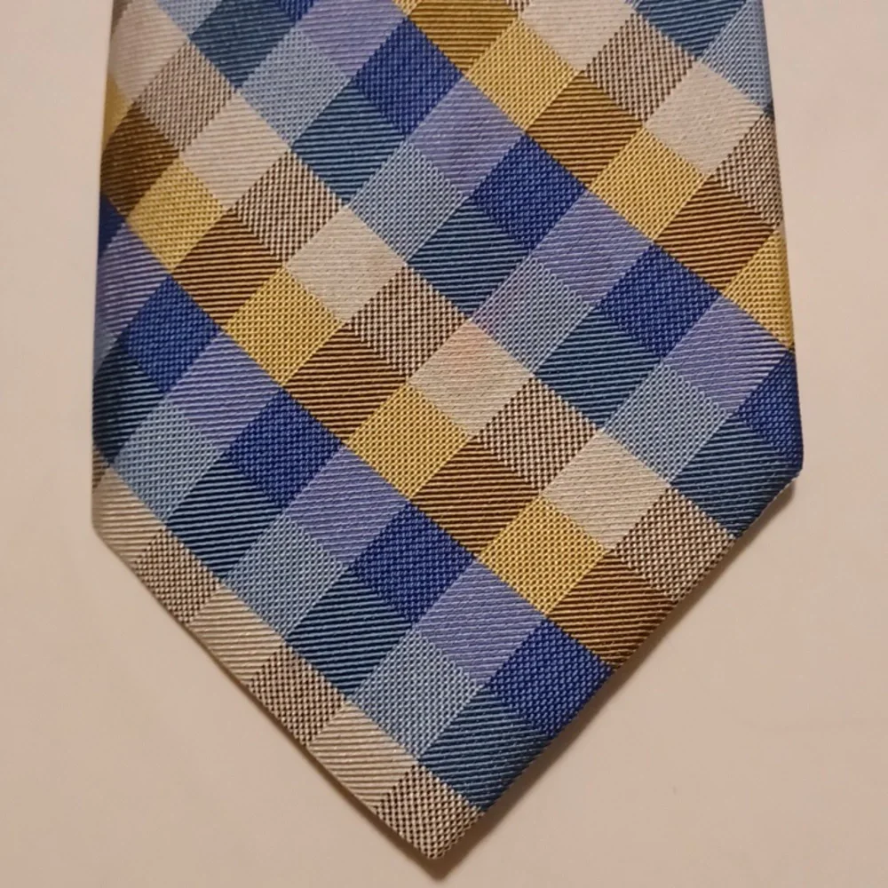 Lord & Taylor The Men's Shop Silk Tie - Picture 3 of 11